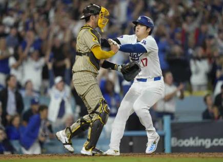 Acuerdo de Kyle Higashioka y los Rangers de Texas