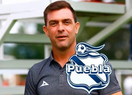 Presentación del nuevo entrenador del Club Puebla