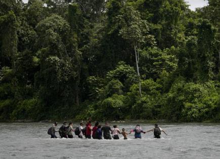 Descenso del 40% en cruces de migrantes por la jungla del Darién