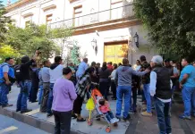 Titulares de Sefin y DGP plantan a polic&iacute;as jubilados