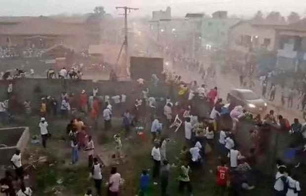 Tragedia en duelo de futbol en Guinea