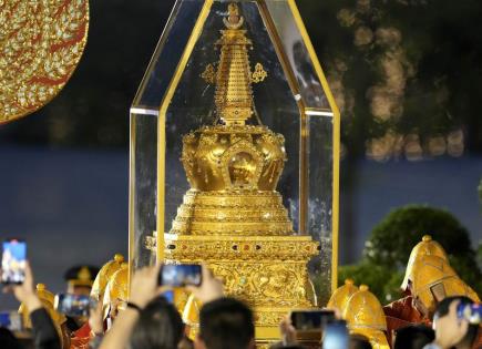 Procesión de la Reliquia del Buda en Tailandia para celebrar las relaciones diplomáticas