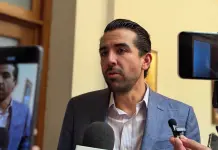 S&iacute; habr&aacute; denuncia por afiliaci&oacute;n de bur&oacute;cratas al PVEM, dice Guajardo