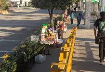 Foto del día | Caos de ambulantes