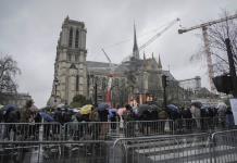 Reapertura de Notre Dame: Testimonios y Reconstrucción en París