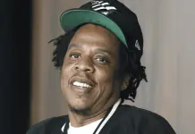 Acusan a Jay-Z de haber agredido sexualmente a una menor en complicidad con Diddy Combs