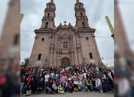 Alumnos del Salesiano Carlos Gómez realizan peregrinación al Santuario de Guadalupe