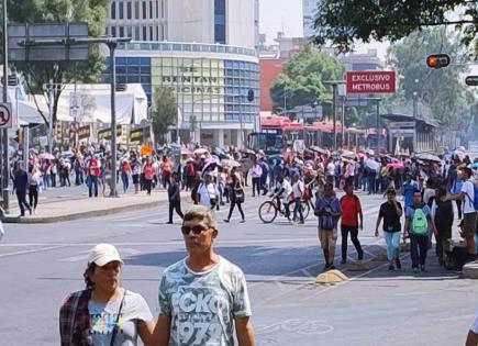 Manifestación y bloqueo de tráfico en CDMX