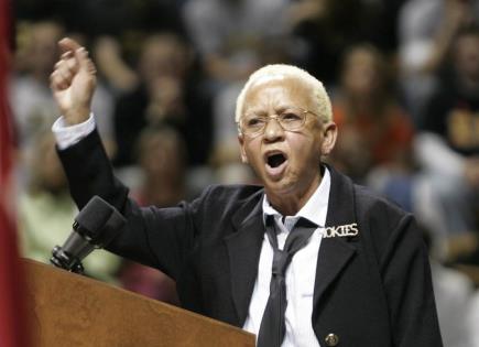 Fallece la Renombrada Poeta Nikki Giovanni a los 81 Años