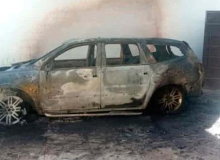 Se quema camioneta en colonia Guadalupe