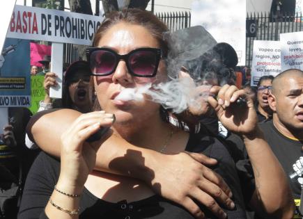 Senado avala en lo general reforma que prohíbe los vapeadores