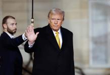Trump se compromete a seguir construcci&oacute;n de muro fronterizo