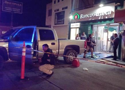 Intento de robo de cajero en Banco Azteca termina en huida