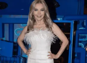 Laura Flores alborota a sus fans con foto junto a Jesús Ochoa
