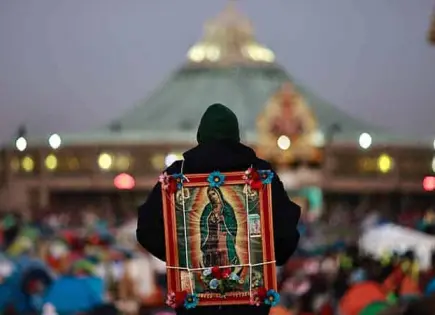 Emotiva peregrinación de 60 mil queretanos a la Basílica en Ciudad de México