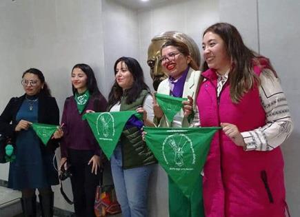 Adecúan L. de Salud en materia de aborto