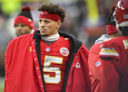 El desafío de Patrick Mahomes: Lesión de tobillo y playoffs