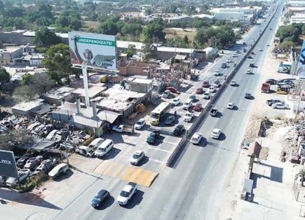 Topes provocan atasco vehicular en Cto. Potosí