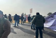 Bloqueo en autopista Peñón-Texcoco: Transportistas exigen pago