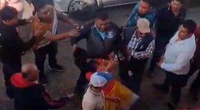 Exhiben agresión de alcalde oaxaqueño a mujer indígena (video)