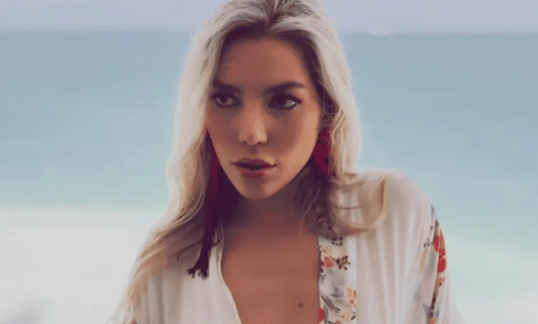 Frida Sofía defiende a su amiga, la actual esposa de Adrián Di Monte