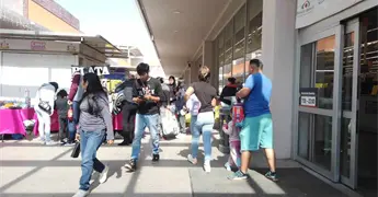 Navidad 2025: &iquest;a qu&eacute; hora cierran centros comerciales este 24 y 25?