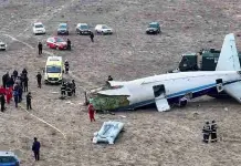 Avión sufrió interferencias físicas y técnicas externas, dice Azerbaiyán Airlines Avión sufrió interferencias físicas y técnicas externas, dice Azerbaiyán Airlines