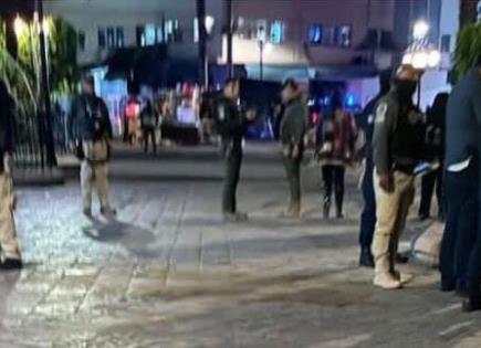 Riña en el Centro de SLP termina en balazos; tres detenidos Riña en el Centro de SLP termina en balazos; tres detenidos