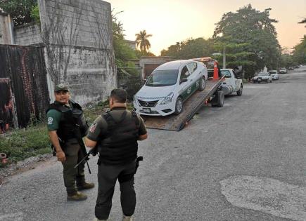 Usa taxi para atracar gasolineras, hiere al chofer y huye con la unidad