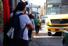 Anuncian alza a tarifas de transporte p&uacute;blico