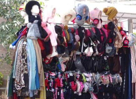 Malas ventas en productos de invierno, reportan ambulantes