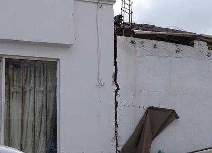 Dos casas dañadas por falla geológica en San Lorenzo