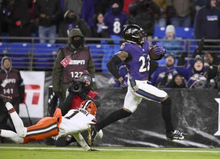 Ravens se coronan en la AFC Norte tras vencer a los Browns