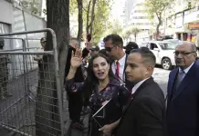 Vicepresidenta de Ecuador asumir&aacute; temporalmente la presidencia