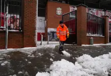 Partido Liverpool- Man United se jugar&aacute; tras revisi&oacute;n de seguridad por onda g&eacute;lida