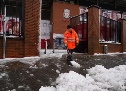 Partido Liverpool- Man United se jugará tras revisión de seguridad por onda gélida