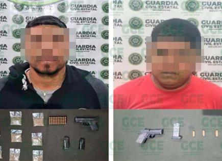 Capturan a dos hombres armados, uno traía "mota"