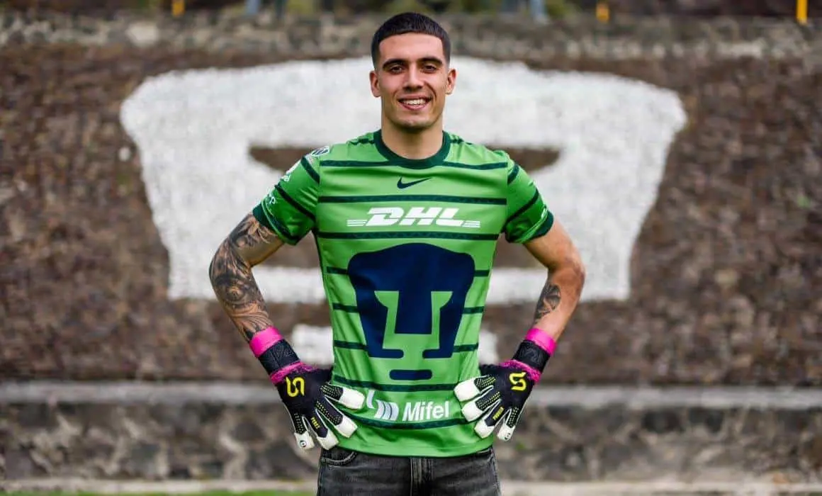 Pumas anuncia la salida de Alex Padilla