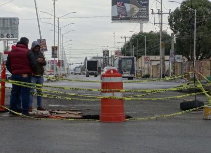 Fotos | Cierre parcial en avenida Industrias y Periférico por socavón