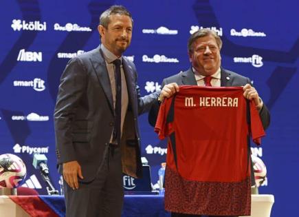 Miguel Herrera ya es DT de Costa Rica