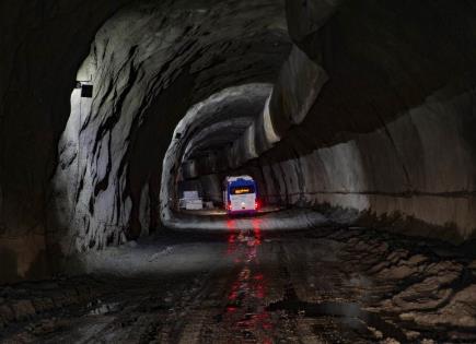 Inauguración del túnel estratégico en Cachemira