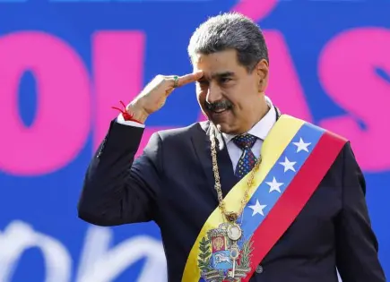 Maduro inaugura la Universidad de las Comunas para un nuevo modelo social en Venezuela