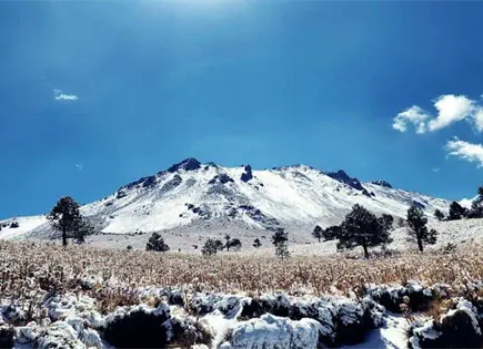 Cierran al público el Nevado de Toluca por caída de nieve Cierran al público el Nevado de Toluca por caída de nieve