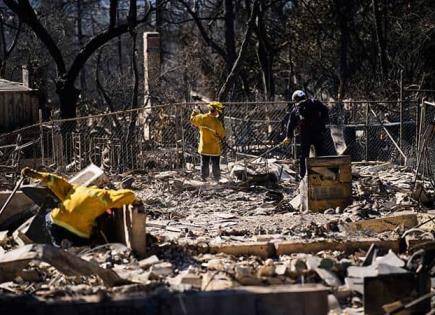 Alerta de más incendios por vientos de Santa Ana