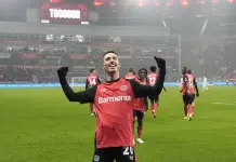 Bayer Leverkusen gana impulso con racha de 10 victorias mientras Dortmund enfrenta problemas