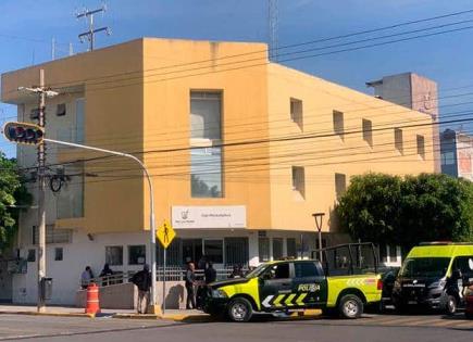 Contribuyente testifica y narra asalto a recaudadora