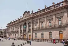 Corta gobierno servicio médico a burócratas Corta gobierno servicio médico a burócratas