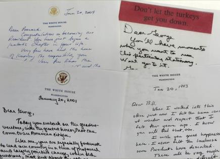 Biden recibió carta de Trump en la Oficina Oval y él podría dejar una en el escritorio