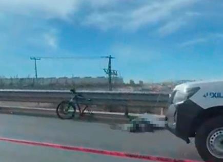 Muere ciclista arrollado por camión de transporte de personal