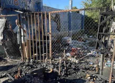 Vecinos rescatan a abuelo tras incendio provocado en Mérida